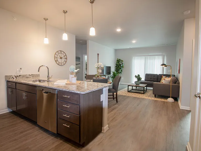 Latitude 41 — Photo 73