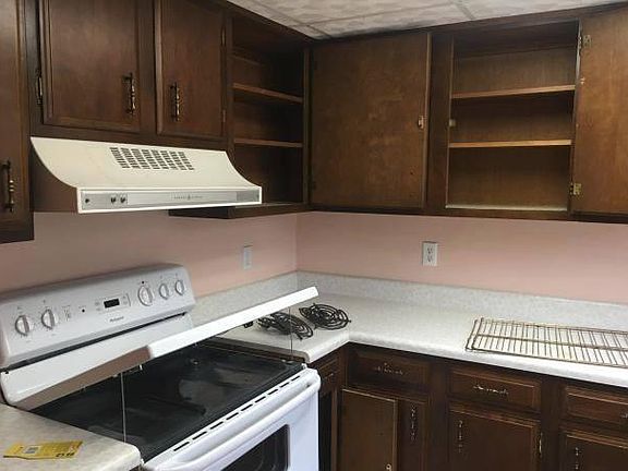 5th image of 712 Woodland Dr APT A