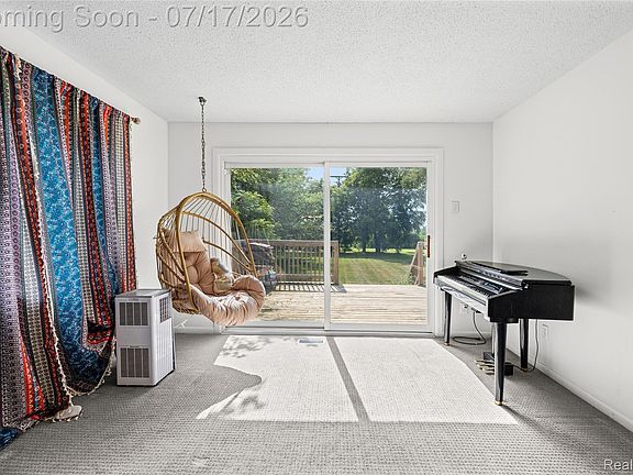 4th image of 9204 Bray Rd