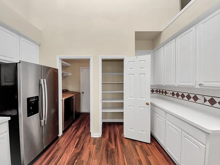 530 Majestic Ridge Dr — Photo 7