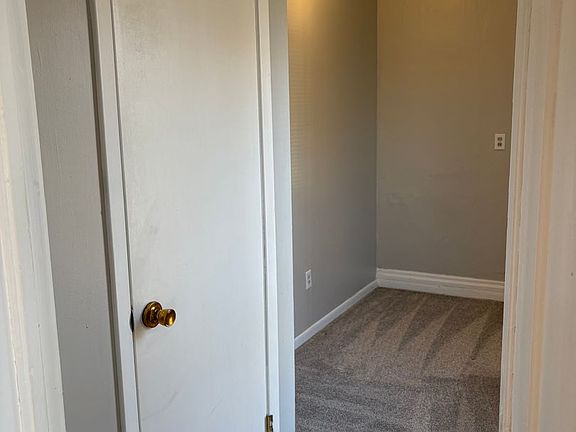4th image of 2147 C St #2