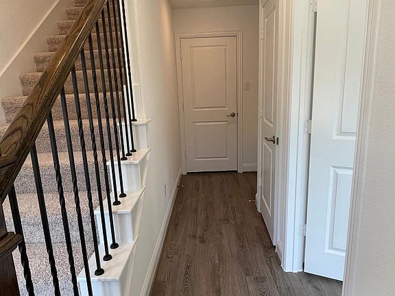 2nd image of 213 Peach Orchard Ln