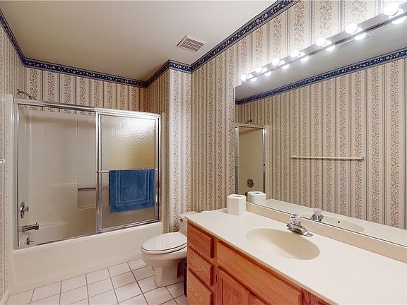 4th image of 1756 Brookwood Dr
