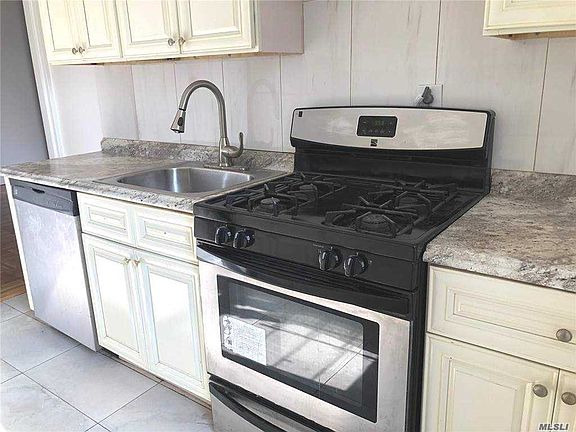 4th image of 100-25 Queens Blvd #2BB
