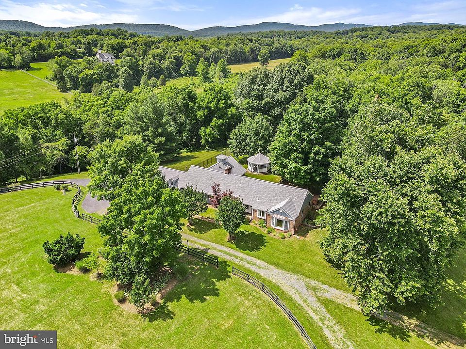 1st image of 4272 Danielle Ln