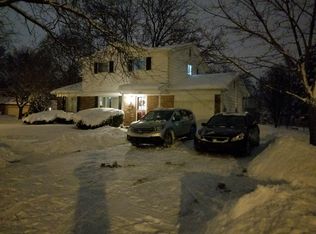 2000 Autumn Ln, Lansing, MI