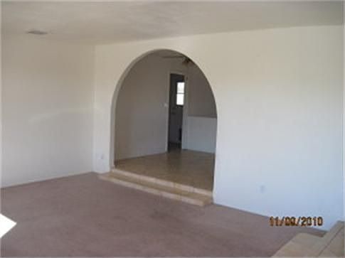 4th image of 3844 W Vogel Ave