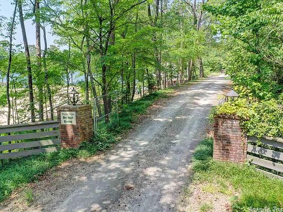 3rd image of 0 Parker Point