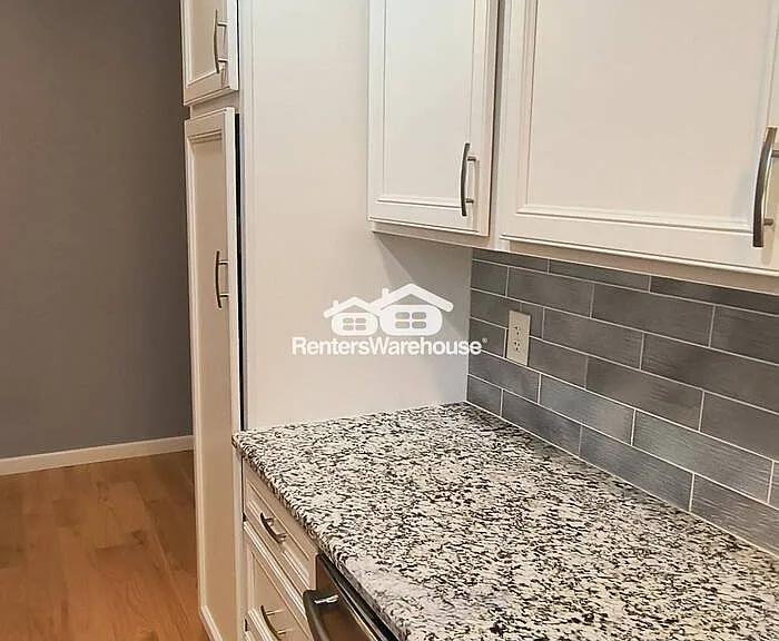 950 Butte Ct — Photo 9