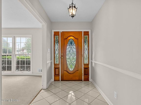 5th image of 3202 Pomeroy Dr