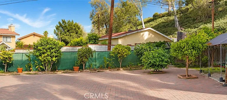 301 Colston Ave — Photo 10