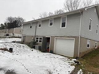 3rd image of 5326 Saint Paul Rd