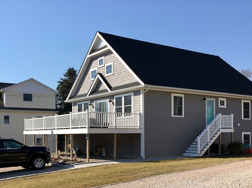2nd image of 19 Cove Rd