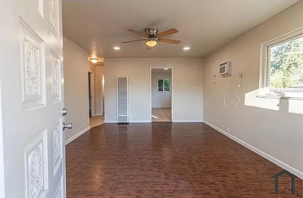 2 bed, 1000 sqft, $1,795 — Photo 1