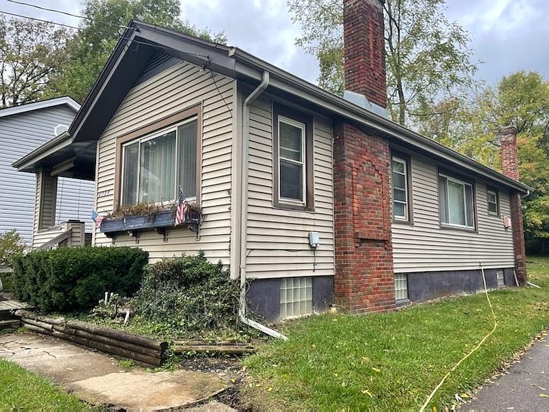 2nd image of 6709 Grace Ave