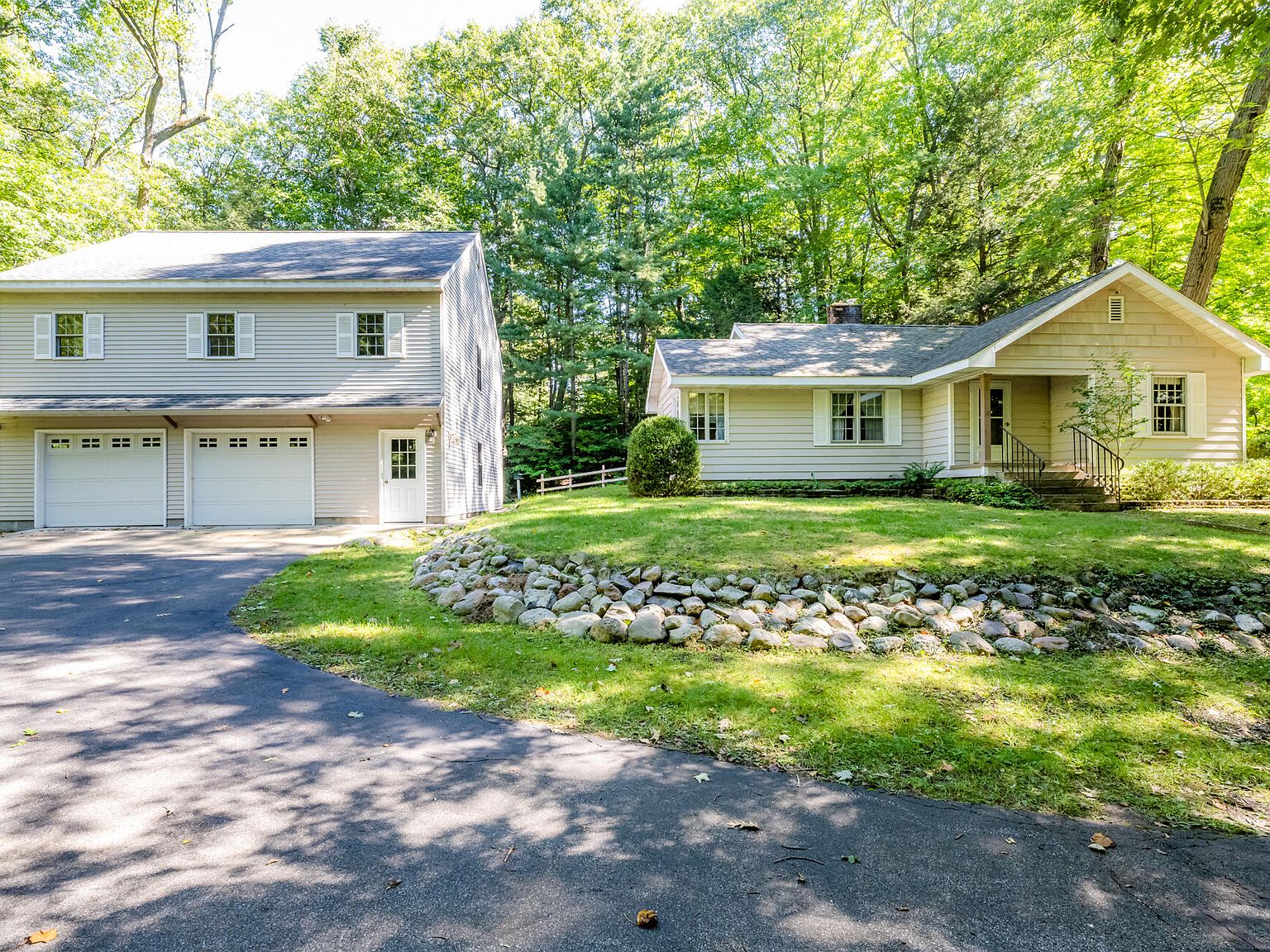 9681 Hillside Dr, Bridgman, MI 49106 Zillow