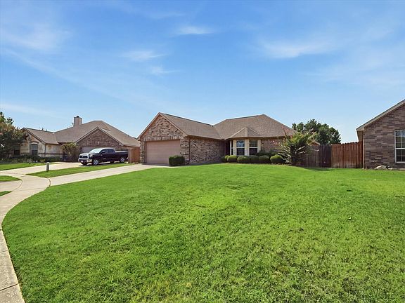 4th image of 729 Countryside Dr