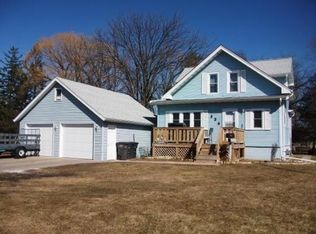 934 S Main St, Jefferson, WI 53549