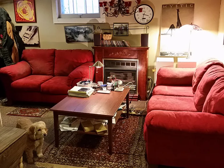 105 Handlan Ct — Photo 3