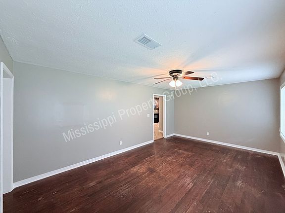 5th image of 712 S 19th St
