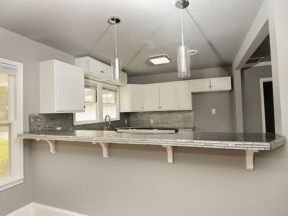 3rd image of 211 Placid Dr