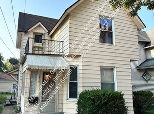 1012 Park St SW, Grand Rapids, MI 49504