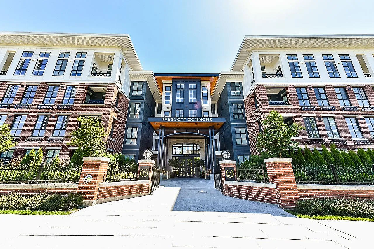 2 bed, 900 sqft, $5,550 — Photo 1