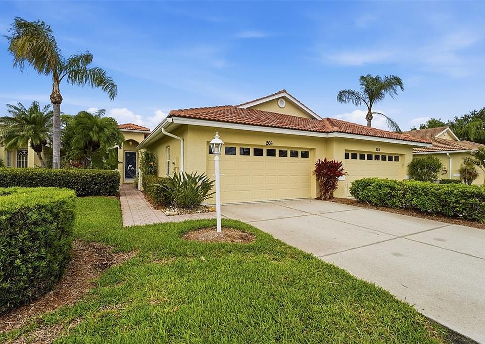 1st image of 206 VISTA DEL LAGO WAY