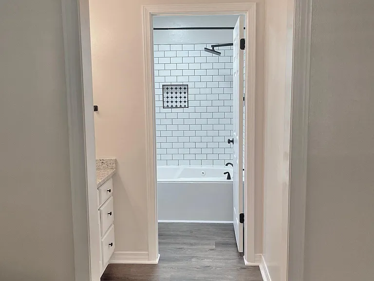 169 Bay View Dr — Photo 11