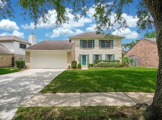 3907 Flintrock Ln, Sugar Land, TX 77479