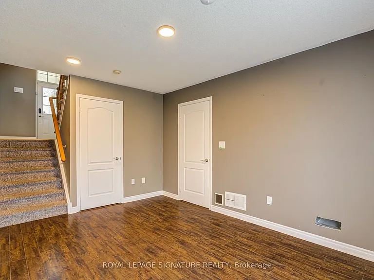 250 Richvale Dr S #3 — Photo 36