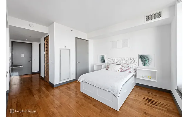 Rented by Douglas Elliman | media 18