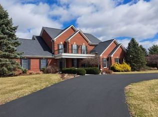1201 River Bluff Lake Dr, Madison, IN 47250