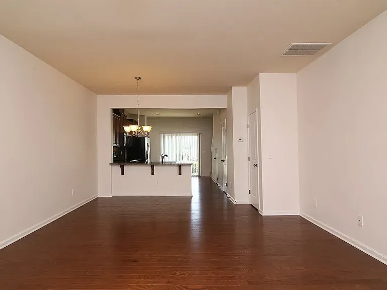 217 Mount Evans Dr — Photo 5