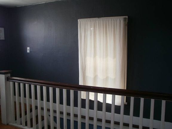 4th image of 526 N 1st St