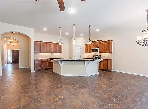 4th image of 112 Southern Cross Dr