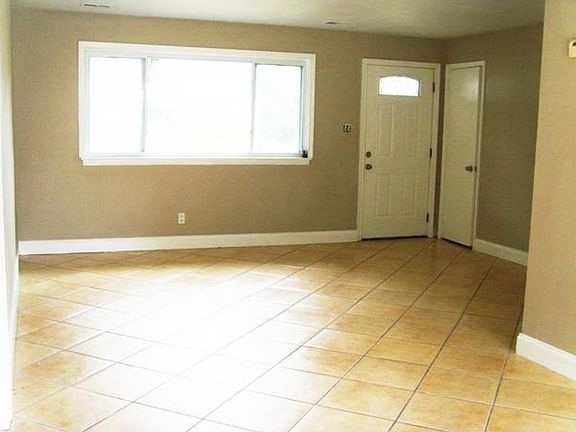 5th image of 463 Appian Ave
