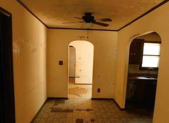3rd image of 4613 SE 25th St