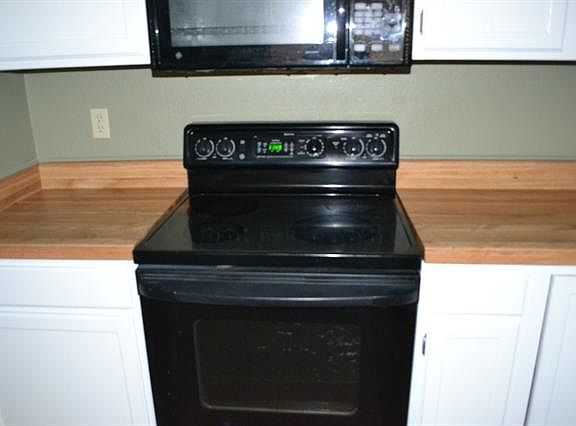5th image of 928 Baxter Dr
