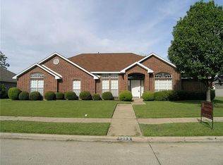1335 Prairie Dr, Lancaster, TX 75146