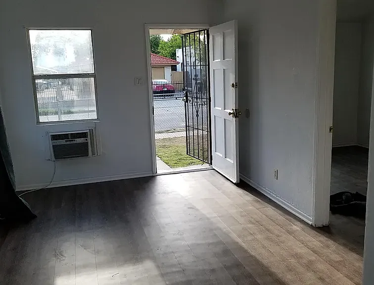 1237 Massachusetts Ave #1237 — Photo 4