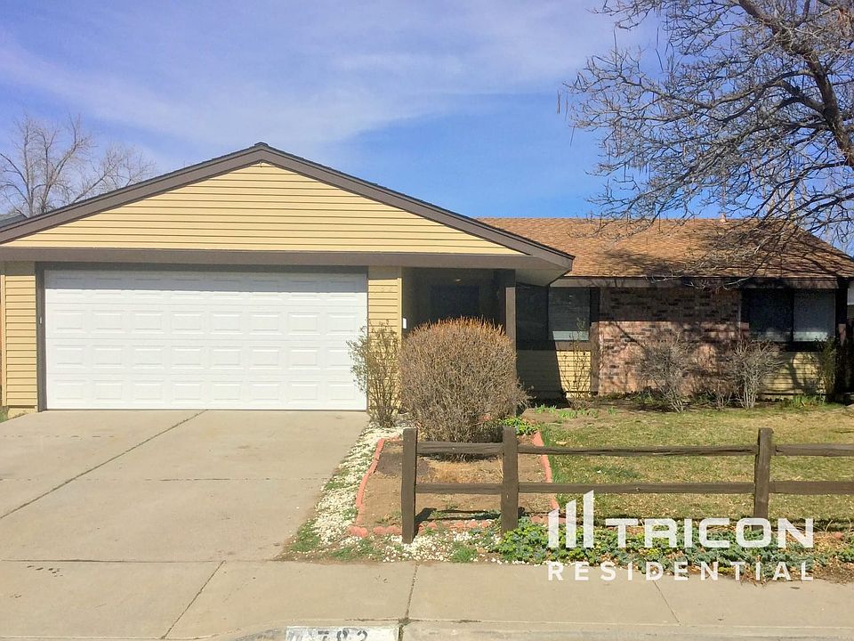 1st image of 782 Glen Molly Dr