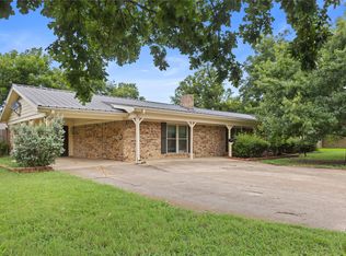 1101 14th St, Honey Grove, TX 75446