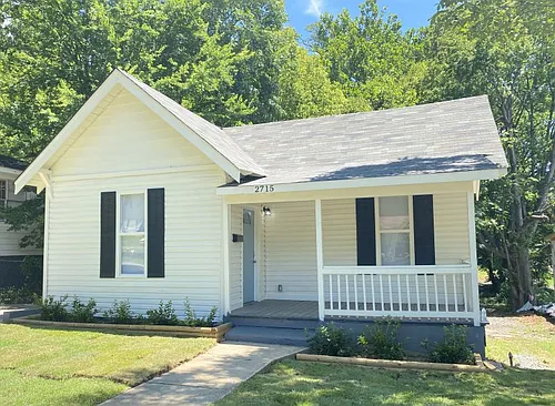 2715 Marshall St Photo 1