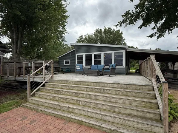 240 Lake St, Marquette, WI 53947