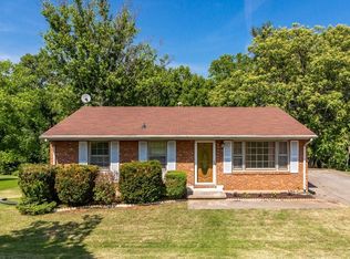 926 Emerald Dr, Vinton, VA 24179