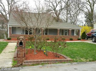 9122 Fowler Ln, Lanham, MD 20706