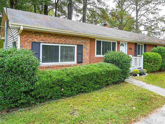 2nd image of 2921 Beechwood Dr
