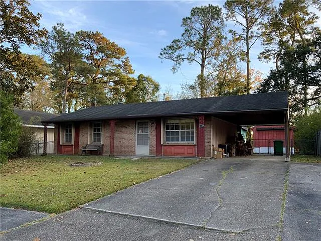 3 bed, 1.5 bath, 936 sqft, $1,650 — Photo 1
