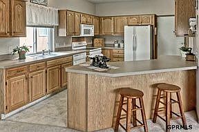 2nd image of 4818 N 147th St